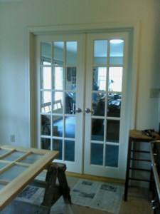 Sutdio doors. Patient on horses awaiting surgery.